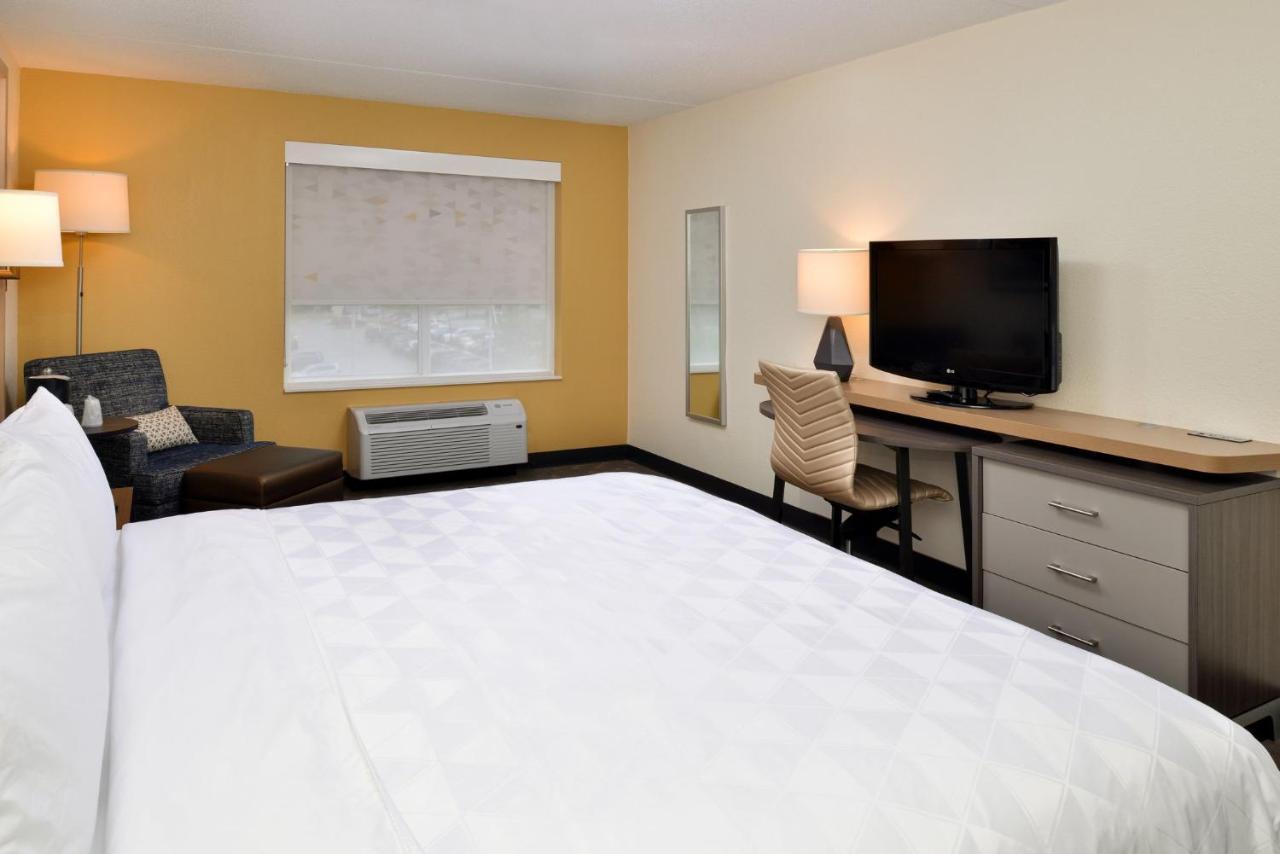 Holiday Inn Hotel & Suites Overland Park-Convention Center By Ihg Esterno foto