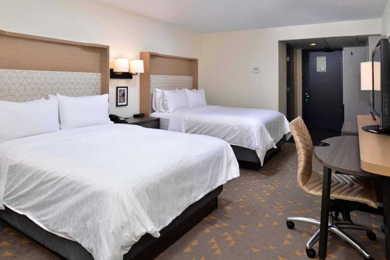 Holiday Inn Hotel & Suites Overland Park-Convention Center By Ihg Esterno foto