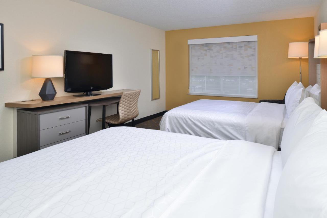 Holiday Inn Hotel & Suites Overland Park-Convention Center By Ihg Esterno foto