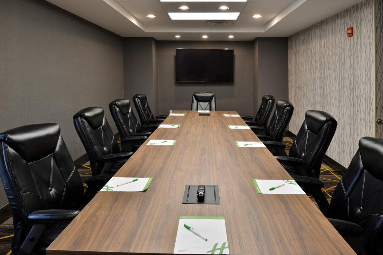 Holiday Inn Hotel & Suites Overland Park-Convention Center By Ihg Esterno foto