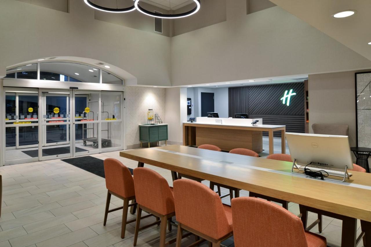 Holiday Inn Hotel & Suites Overland Park-Convention Center By Ihg Esterno foto