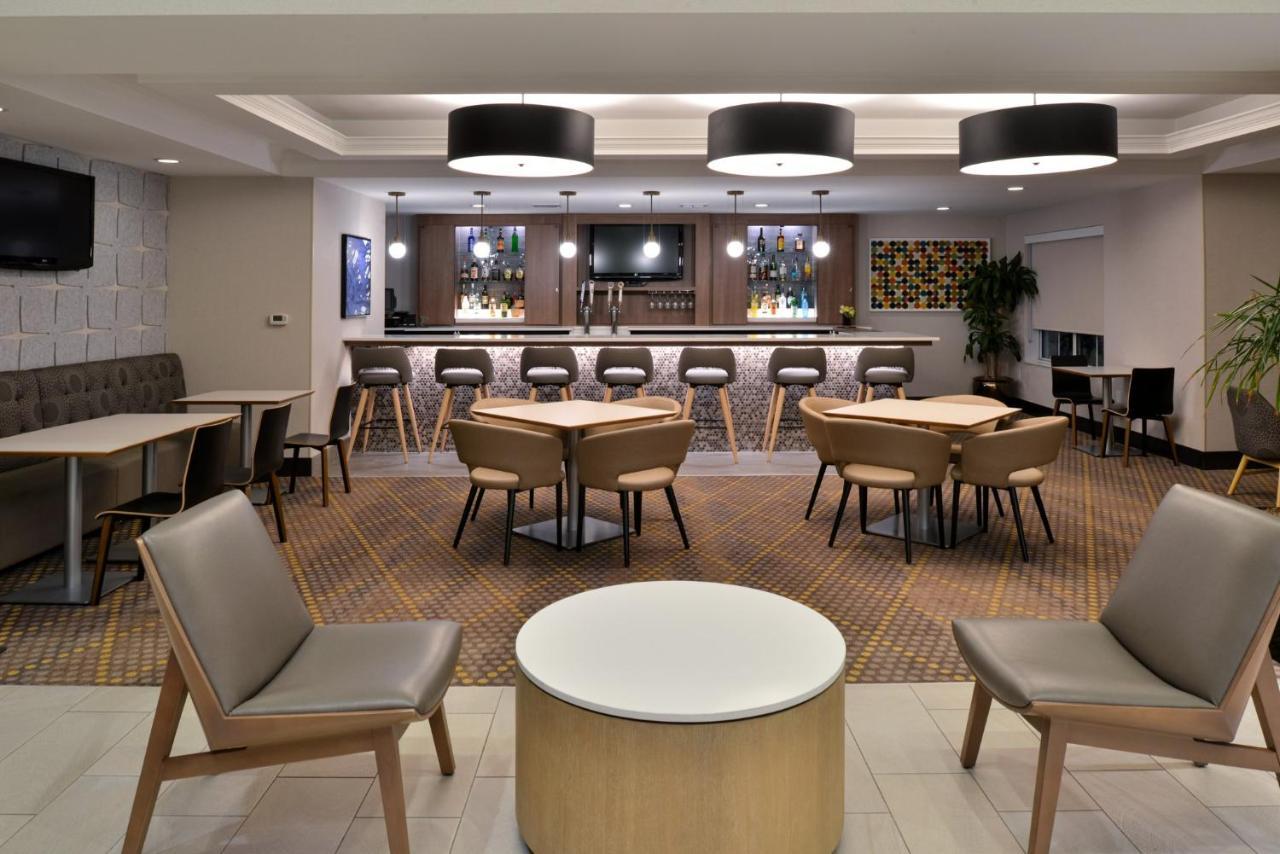 Holiday Inn Hotel & Suites Overland Park-Convention Center By Ihg Esterno foto