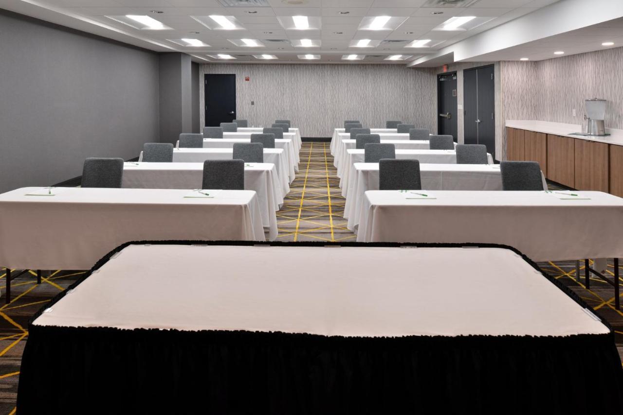 Holiday Inn Hotel & Suites Overland Park-Convention Center By Ihg Esterno foto