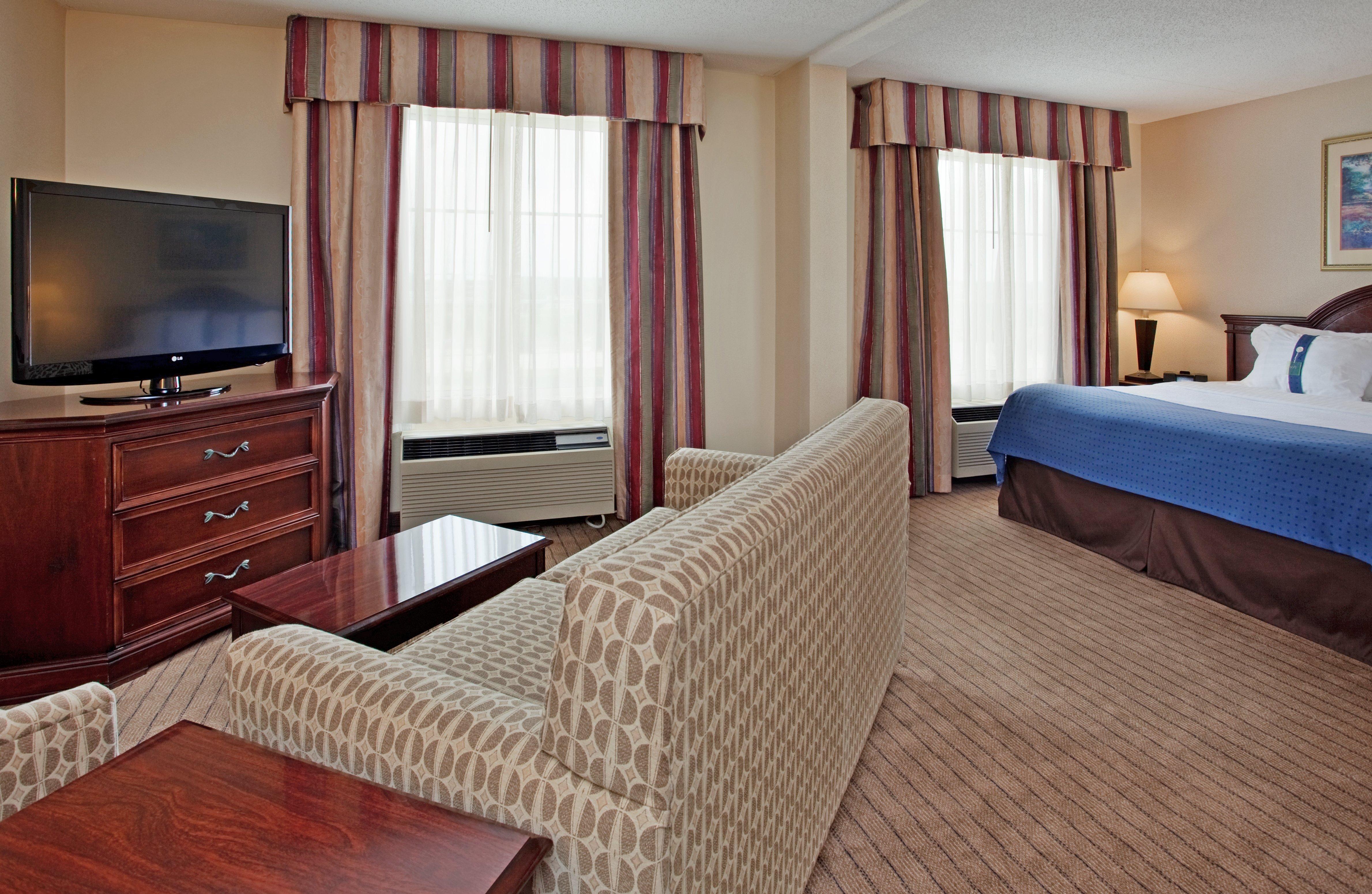Holiday Inn Hotel & Suites Overland Park-Convention Center By Ihg Esterno foto