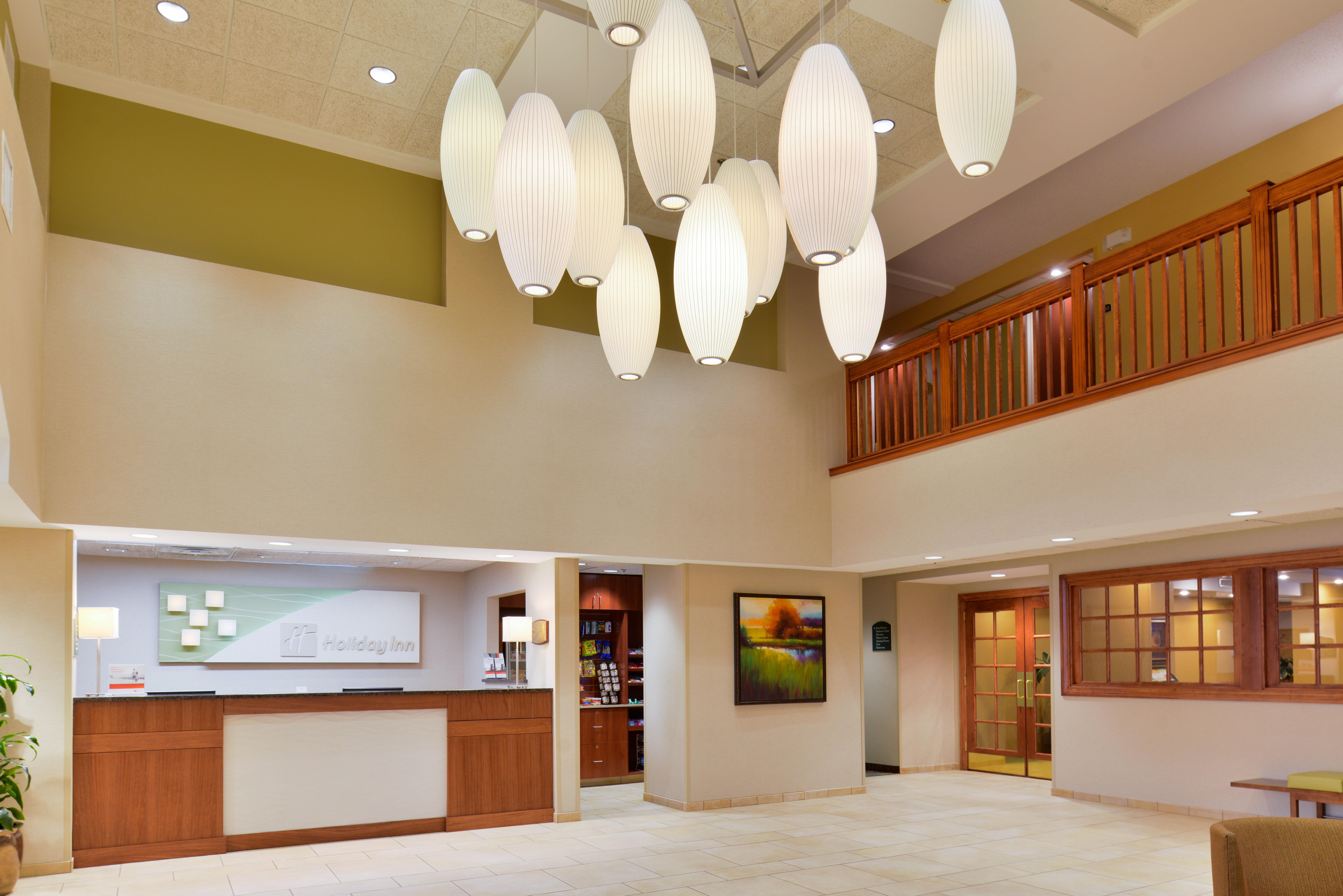 Holiday Inn Hotel & Suites Overland Park-Convention Center By Ihg Esterno foto