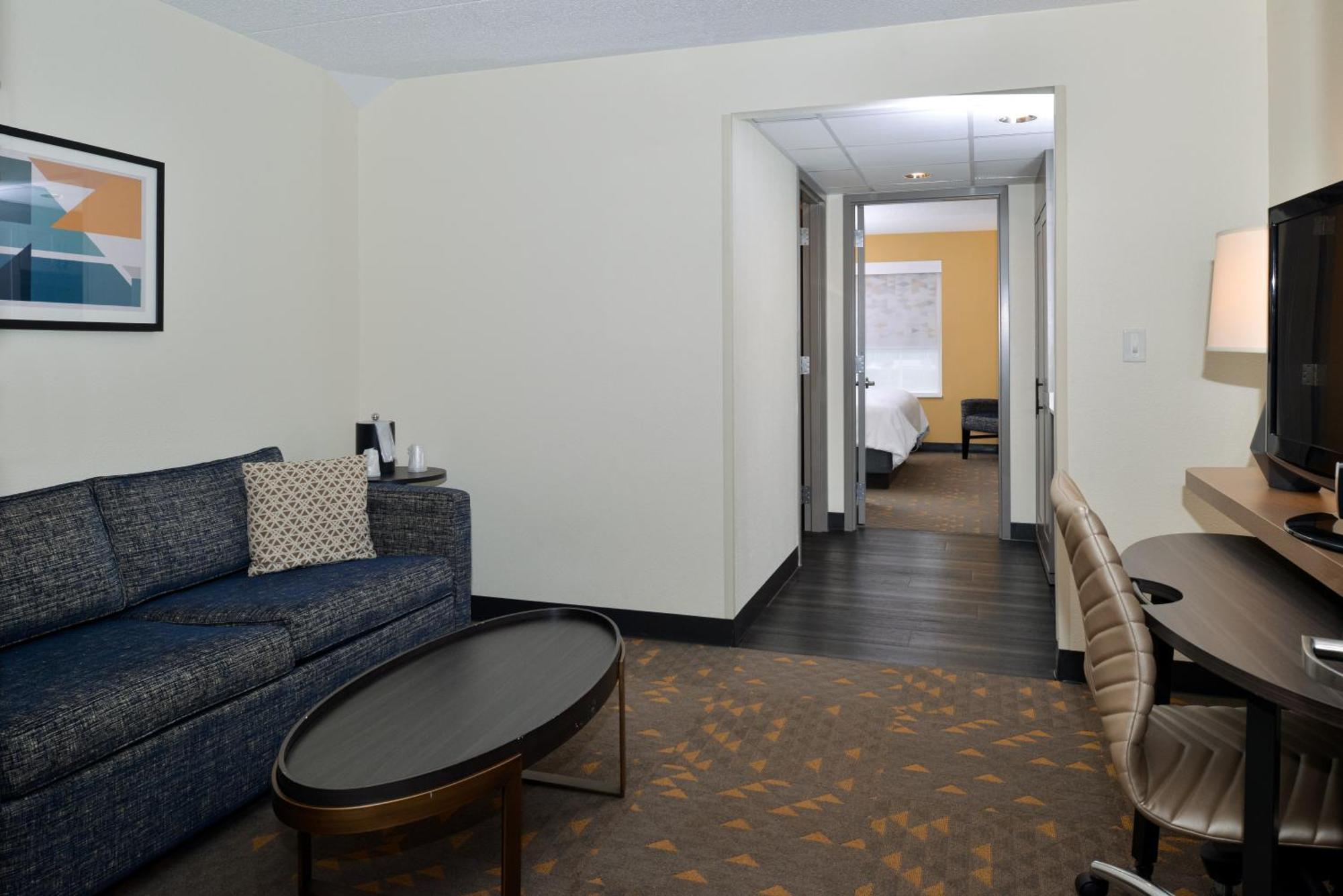 Holiday Inn Hotel & Suites Overland Park-Convention Center By Ihg Esterno foto